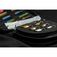 Savage Gear Pouzdro Zipper Wallet1 Holds (1)
